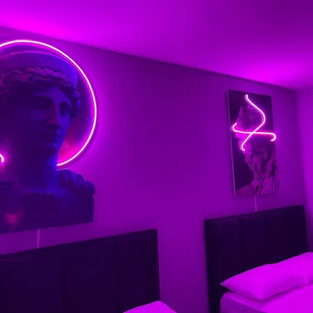 Apartment Super House 2 Blloku - 3 *